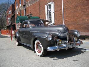 1941 Buick Roadmaster Series 70 Model 76S Sport Coupe